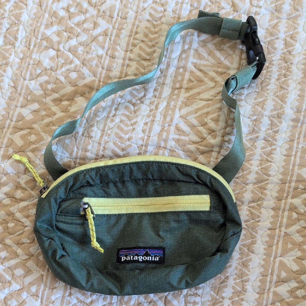Patagonia Olive Green and Yellow Hip Pack